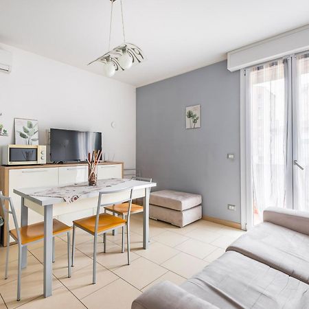 Stile E Comfort In Citta Con Wi-Fi Κάρπι Εξωτερικό φωτογραφία