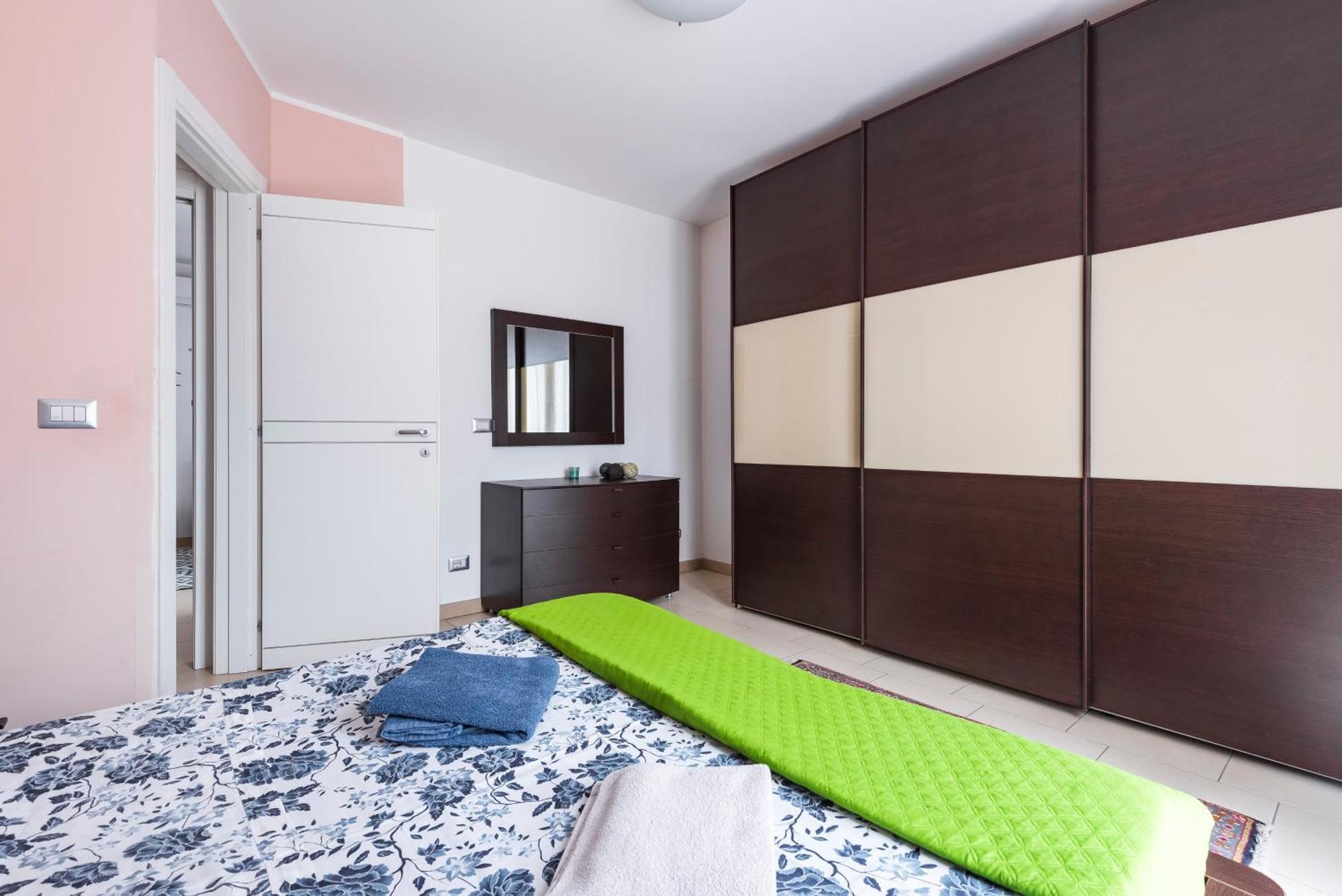 Stile E Comfort In Citta Con Wi-Fi Κάρπι Εξωτερικό φωτογραφία